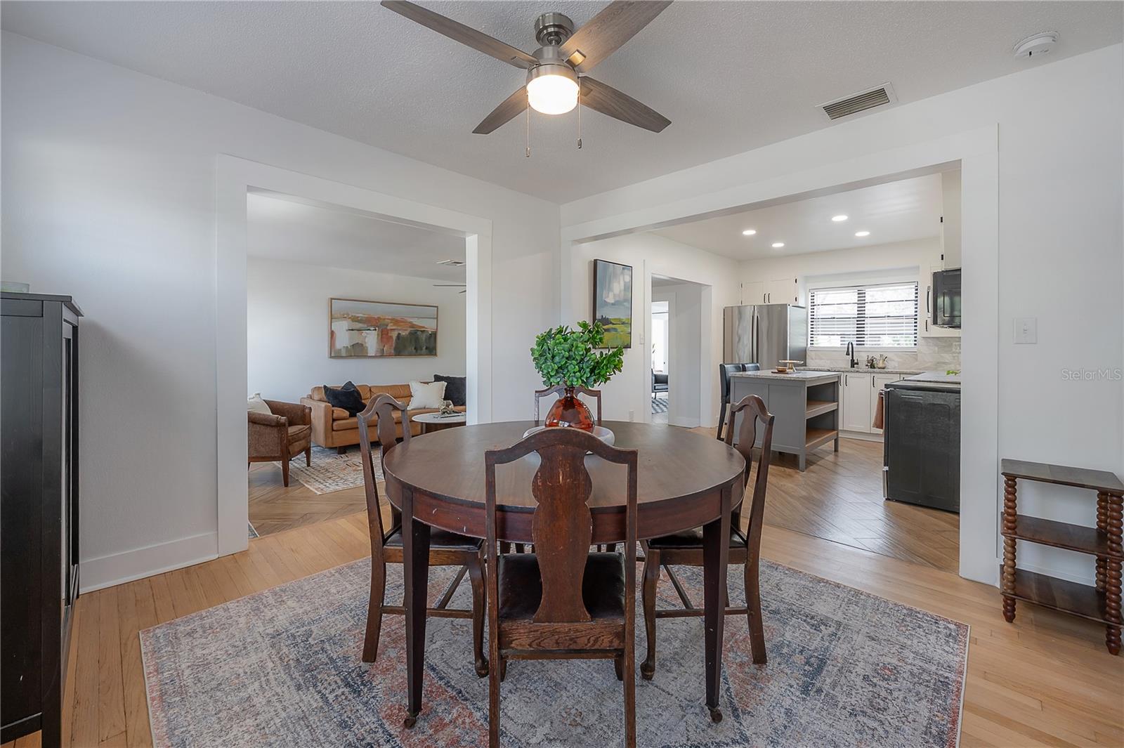 4110 N MARGUERITE ST — photo 18