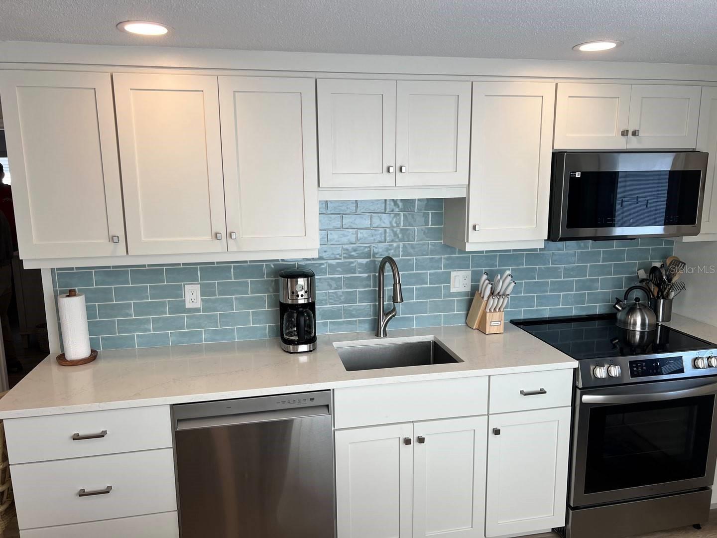 6020 MIDNIGHT PASS RD #45 — photo 4