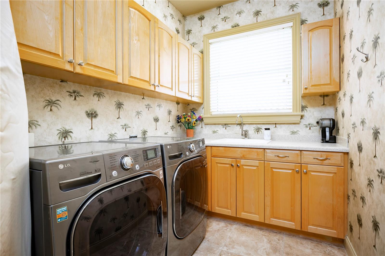 306 HARBOR DR — photo 30