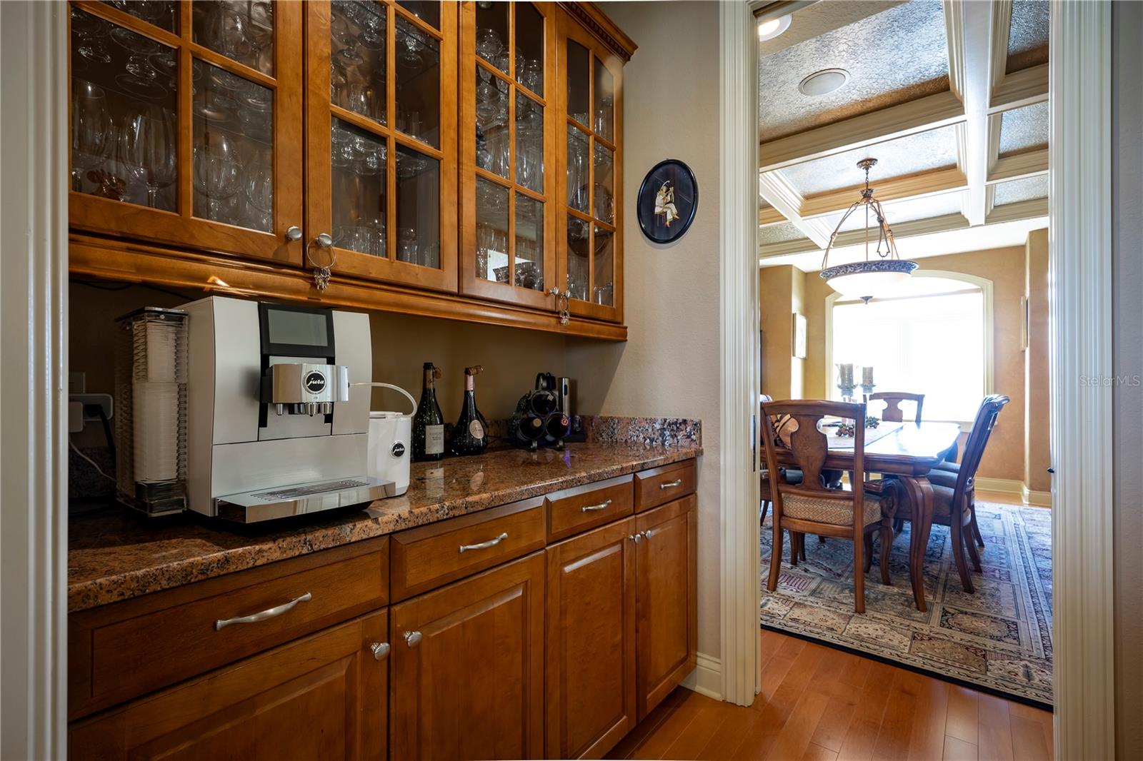 306 HARBOR DR — photo 9