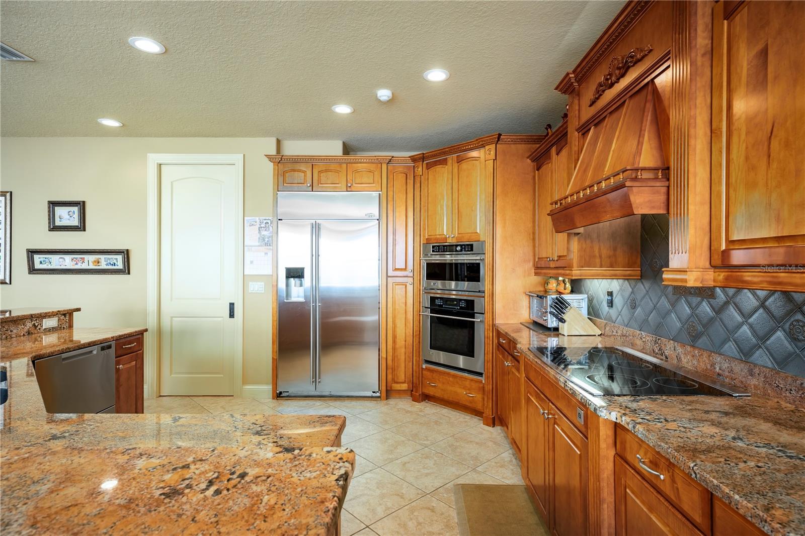 306 HARBOR DR — photo 5