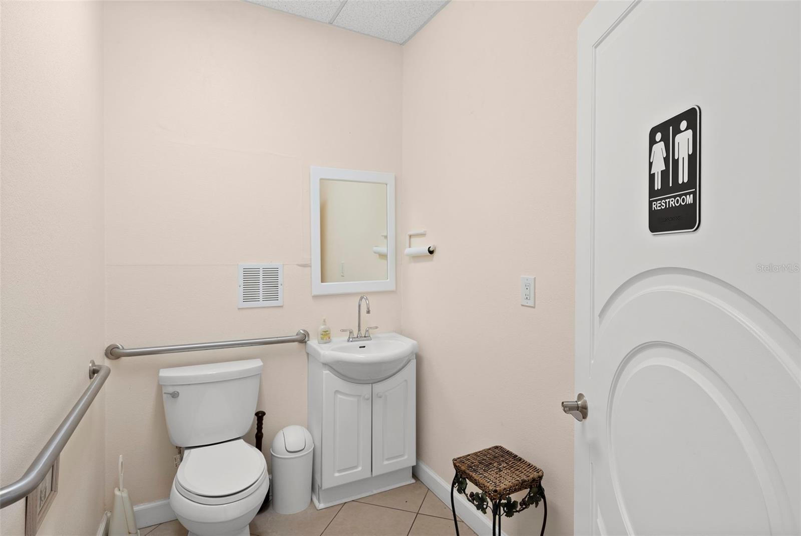 611 DRUID RD E #303 — photo 19