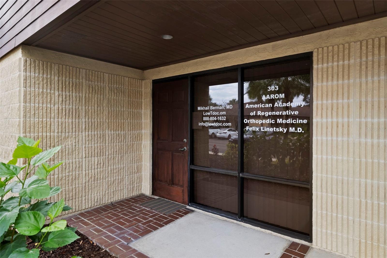 611 DRUID RD E #303 — photo 2