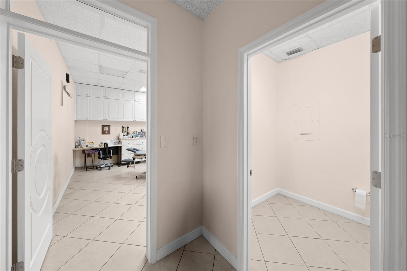 611 DRUID RD E #303 — photo 17