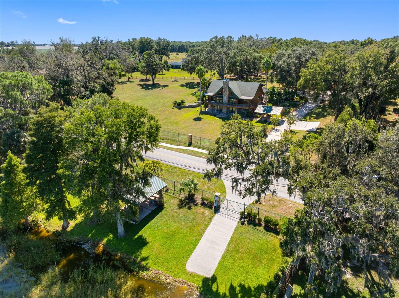 11401 THONOTOSASSA RD — photo 63