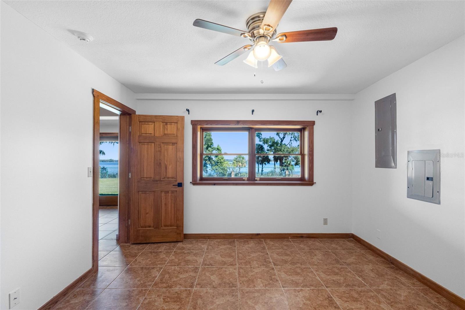 11401 THONOTOSASSA RD — photo 39