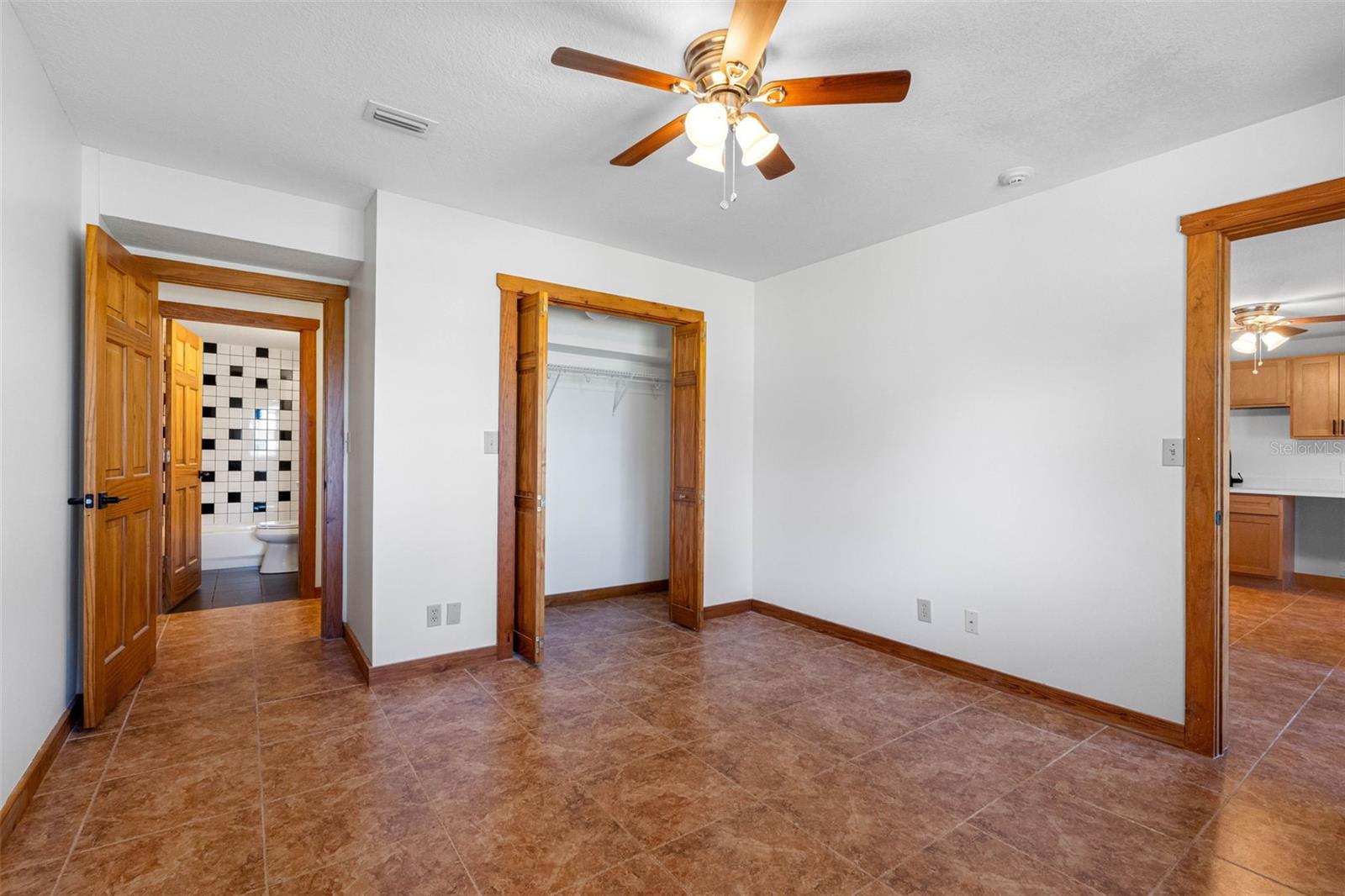 11401 THONOTOSASSA RD — photo 40