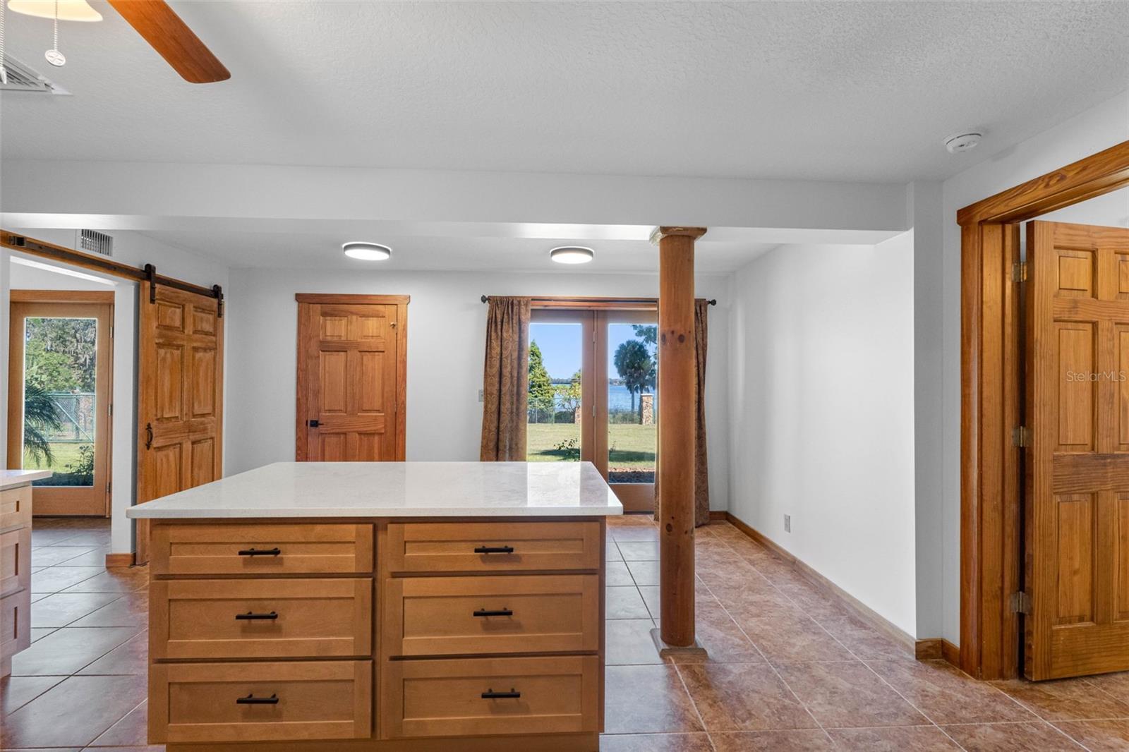 11401 THONOTOSASSA RD — photo 35
