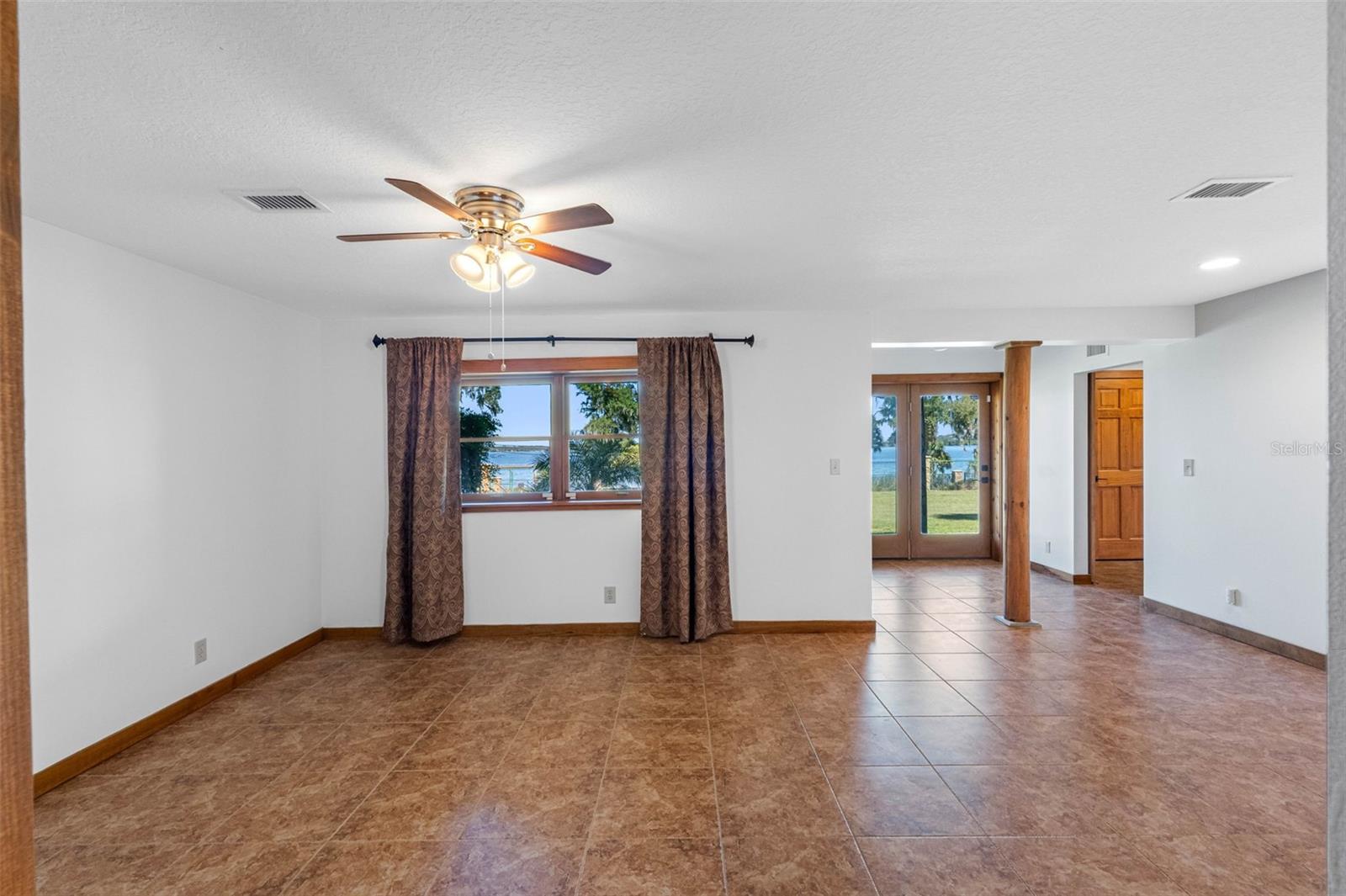 11401 THONOTOSASSA RD — photo 36