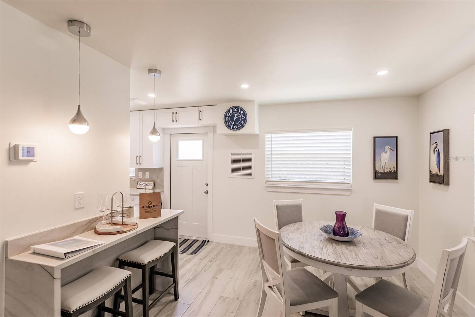 6020 MIDNIGHT PASS RD #12 — photo 10
