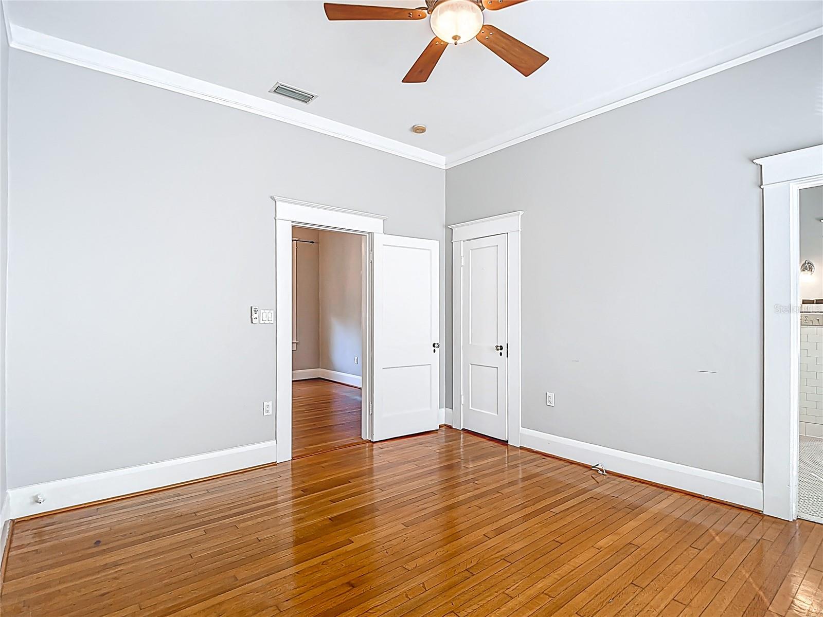 2105 W SOUTHVIEW AVE — photo 25