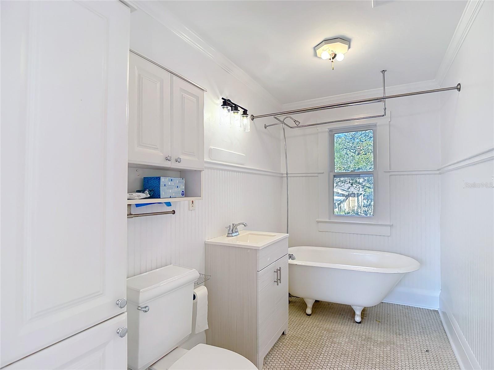 2105 W SOUTHVIEW AVE — photo 44