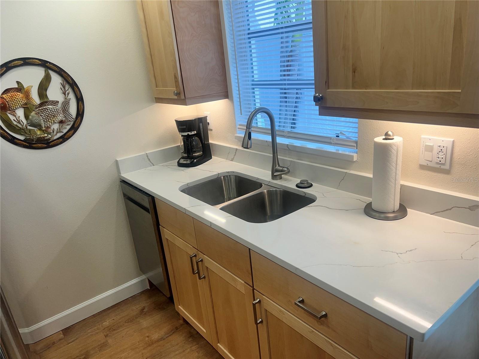 6020 MIDNIGHT PASS RD #38 — photo 7