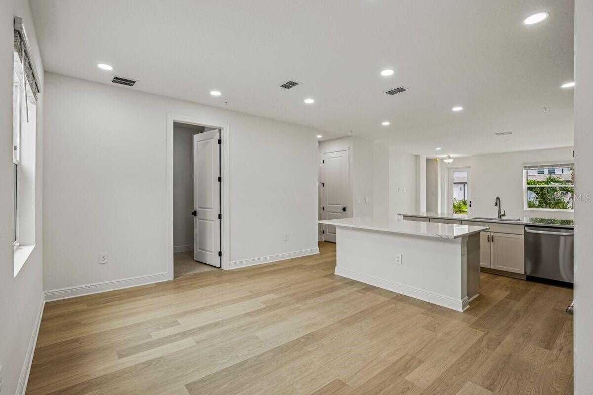 17817 BROADLEAF LOOP — photo 6