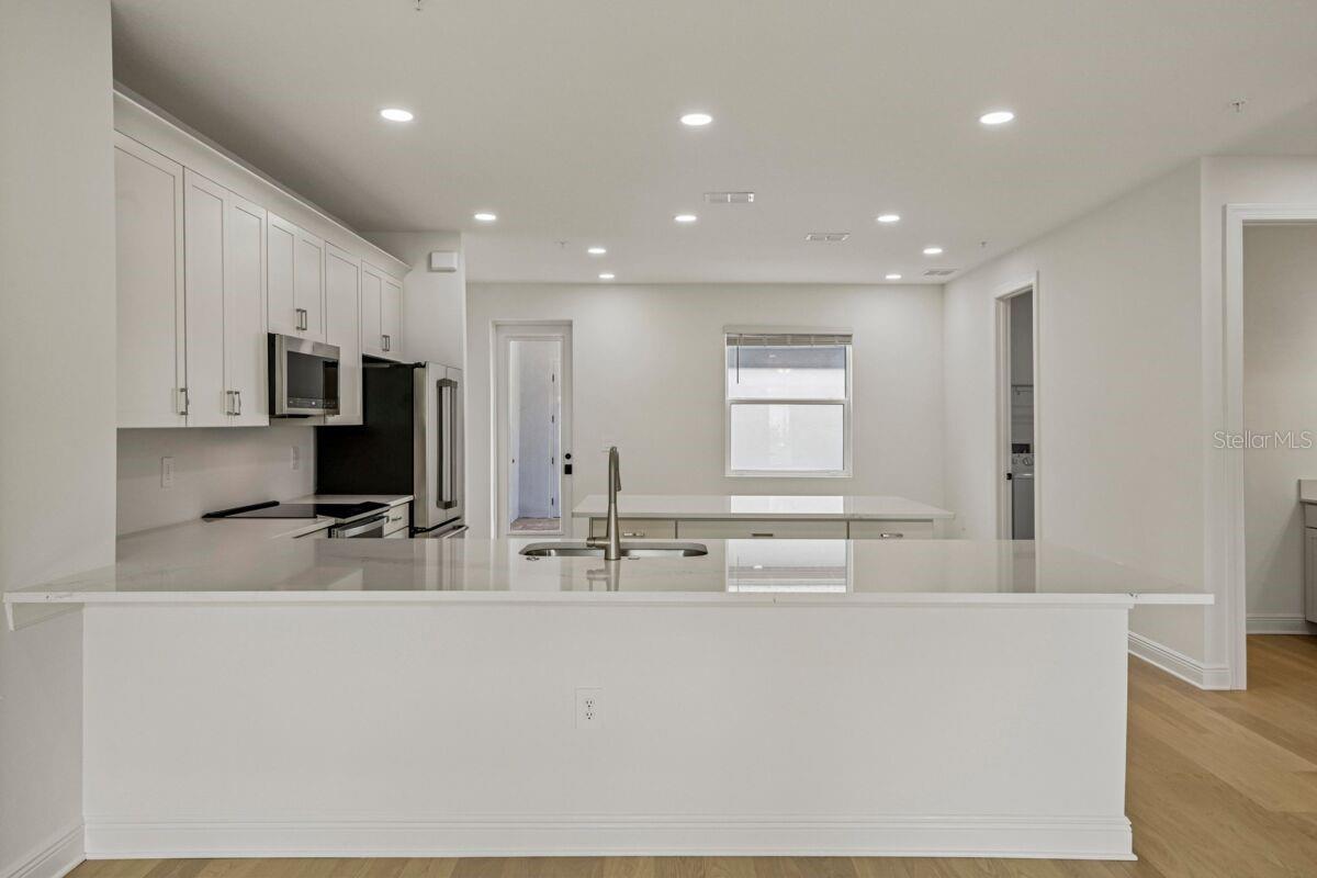 17817 BROADLEAF LOOP — photo 4