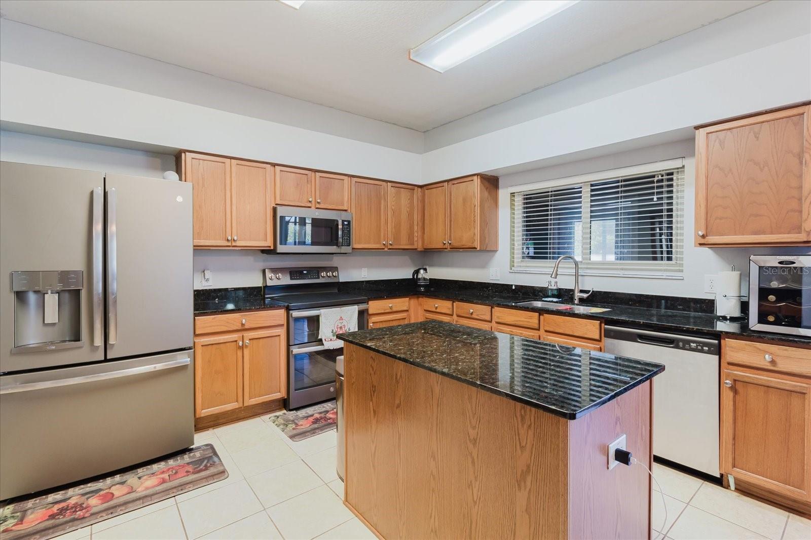 2717 AVON RIVER DR — photo 37