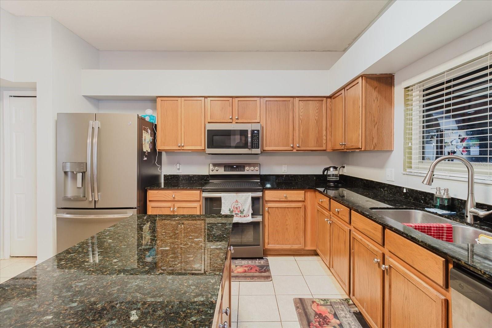 2717 AVON RIVER DR — photo 38