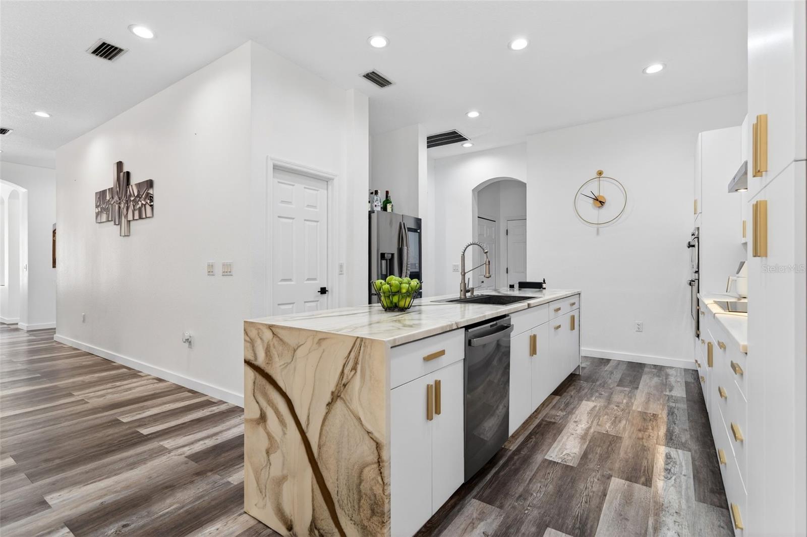 8111 SANTA ROSA CT — photo 23