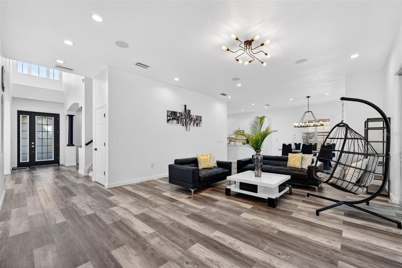 8111 SANTA ROSA CT — photo 15