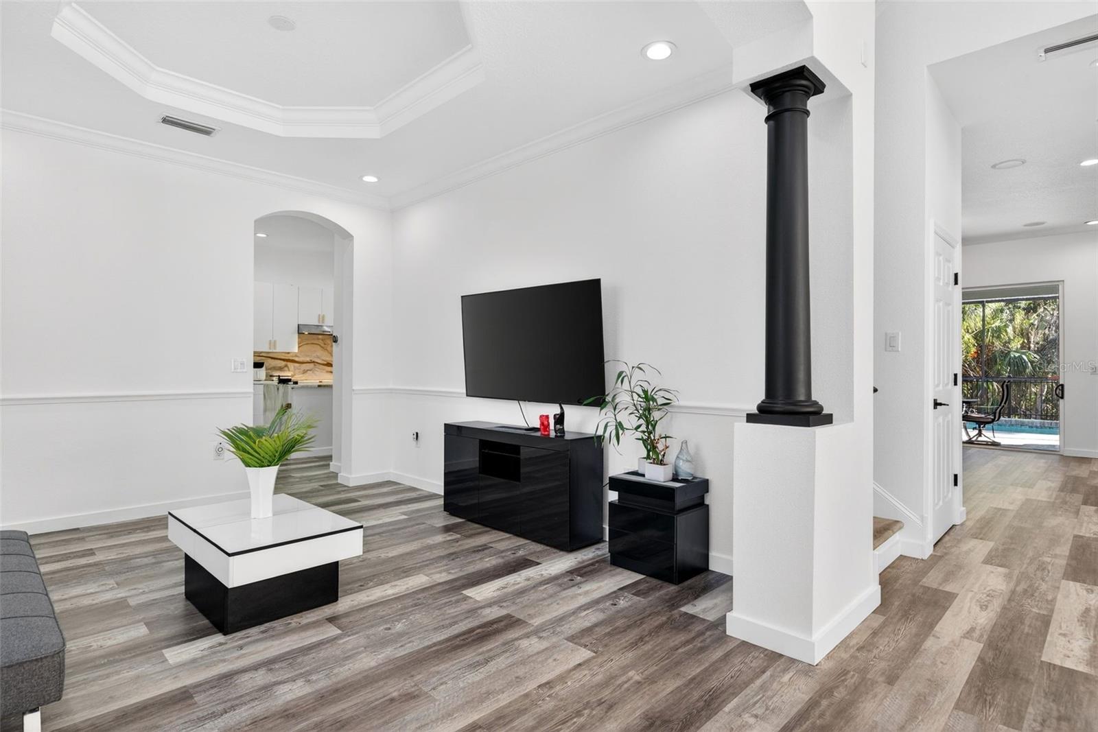 8111 SANTA ROSA CT — photo 11