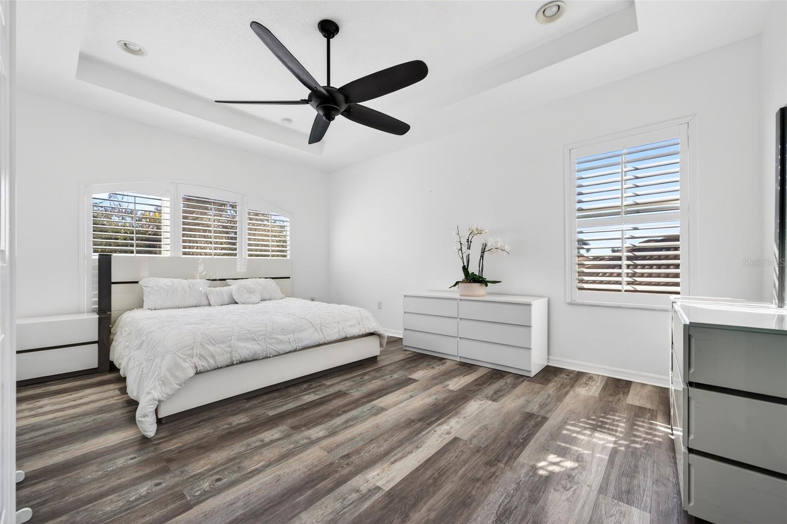 8111 SANTA ROSA CT — photo 38