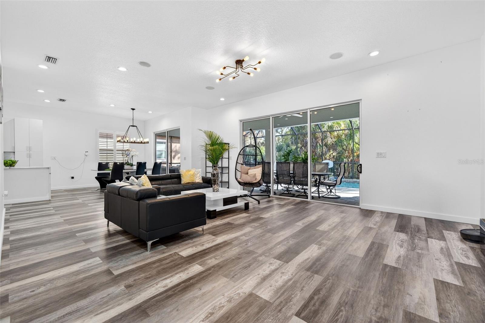 8111 SANTA ROSA CT — photo 14