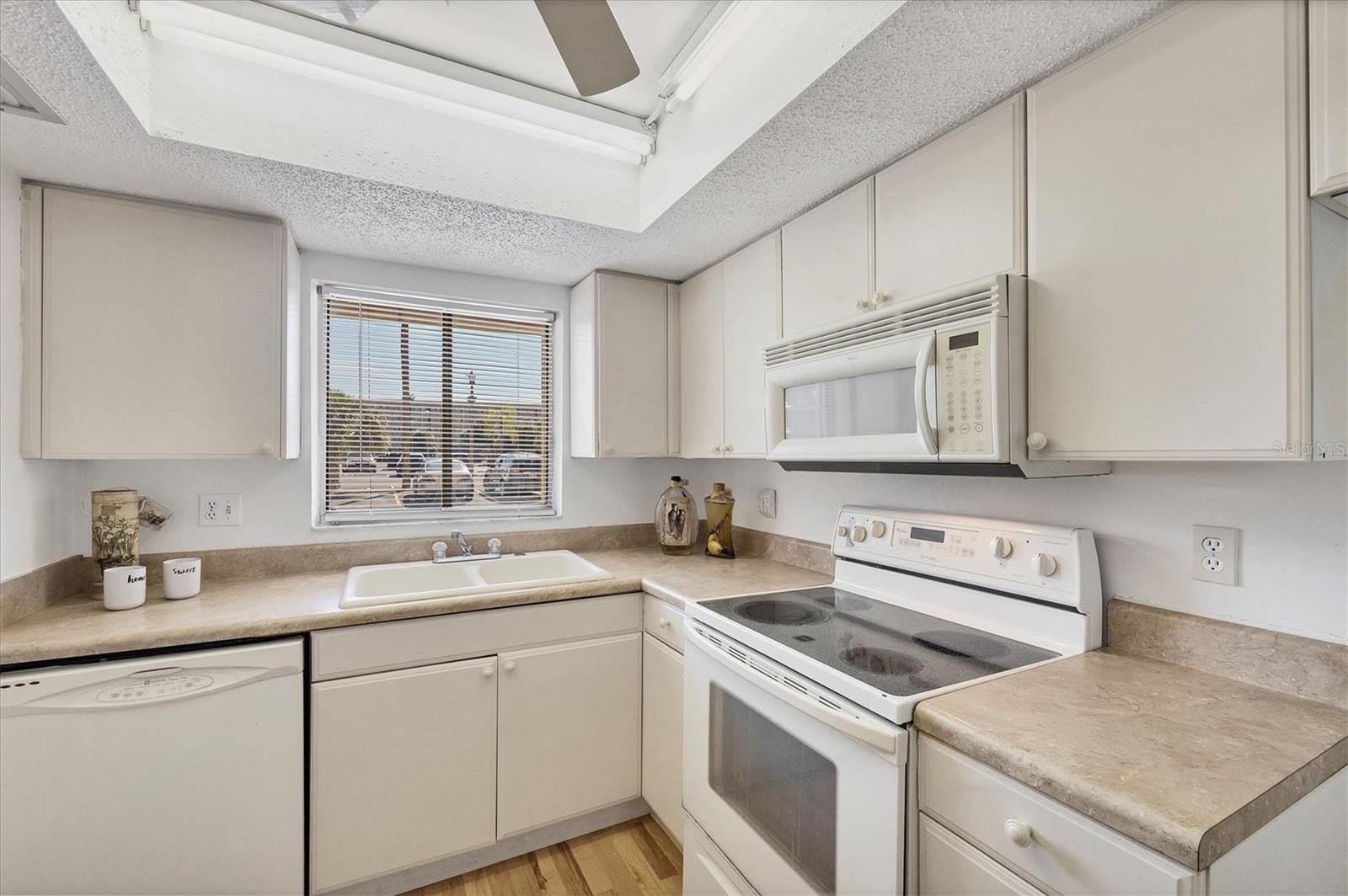 3534 LAKE BAYSHORE DR #K118 — photo 15