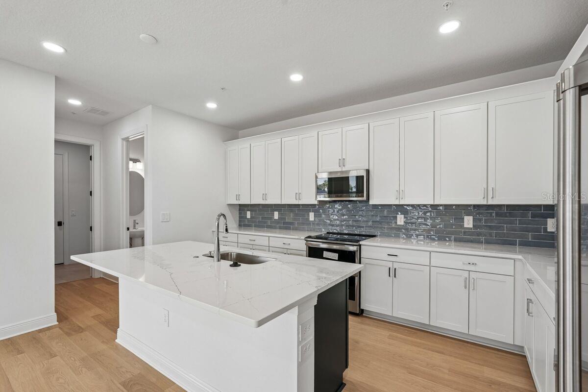 17841 BROADLEAF LOOP — photo 3