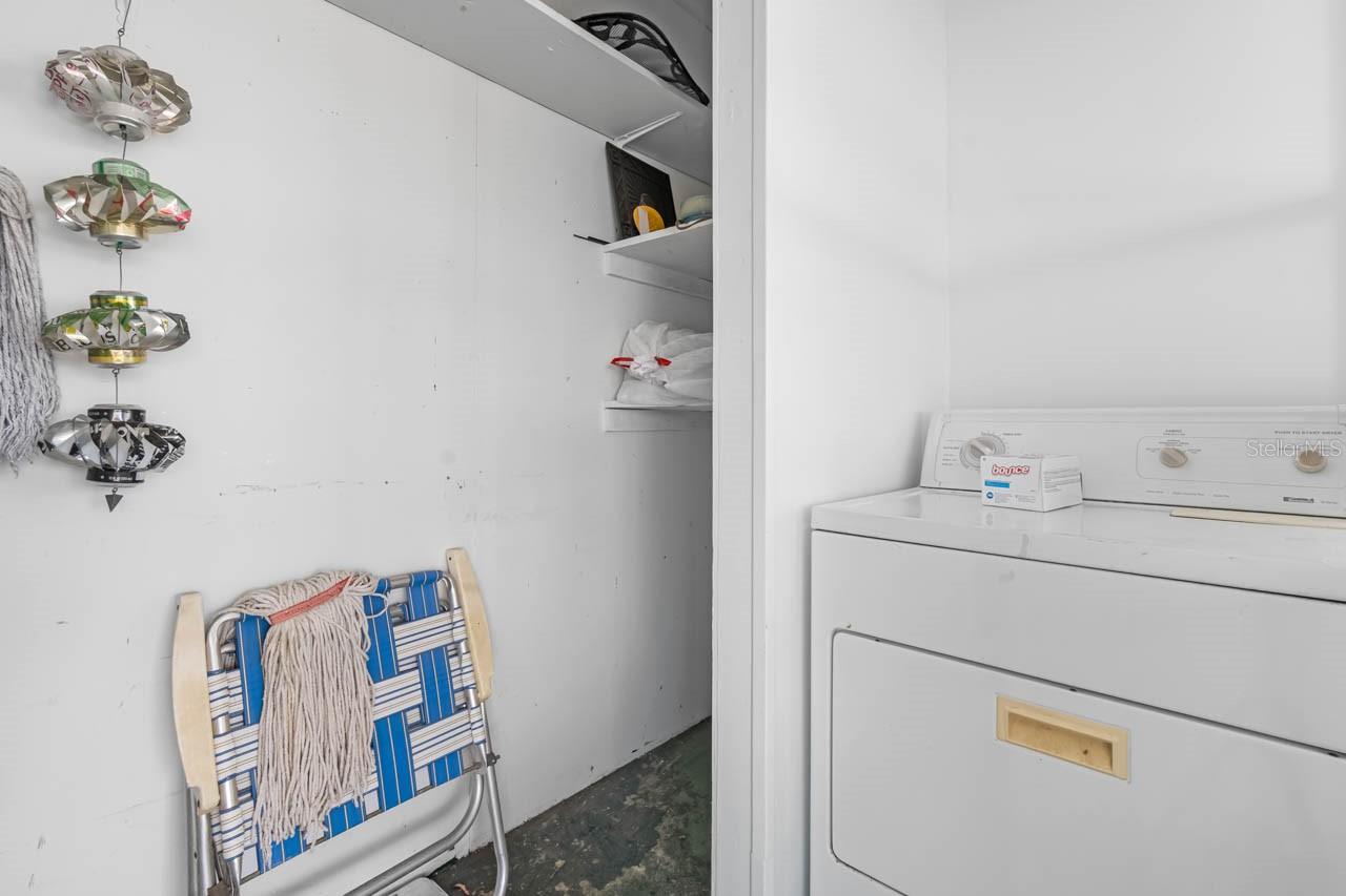 1001 AUGUSTA DR — photo 15