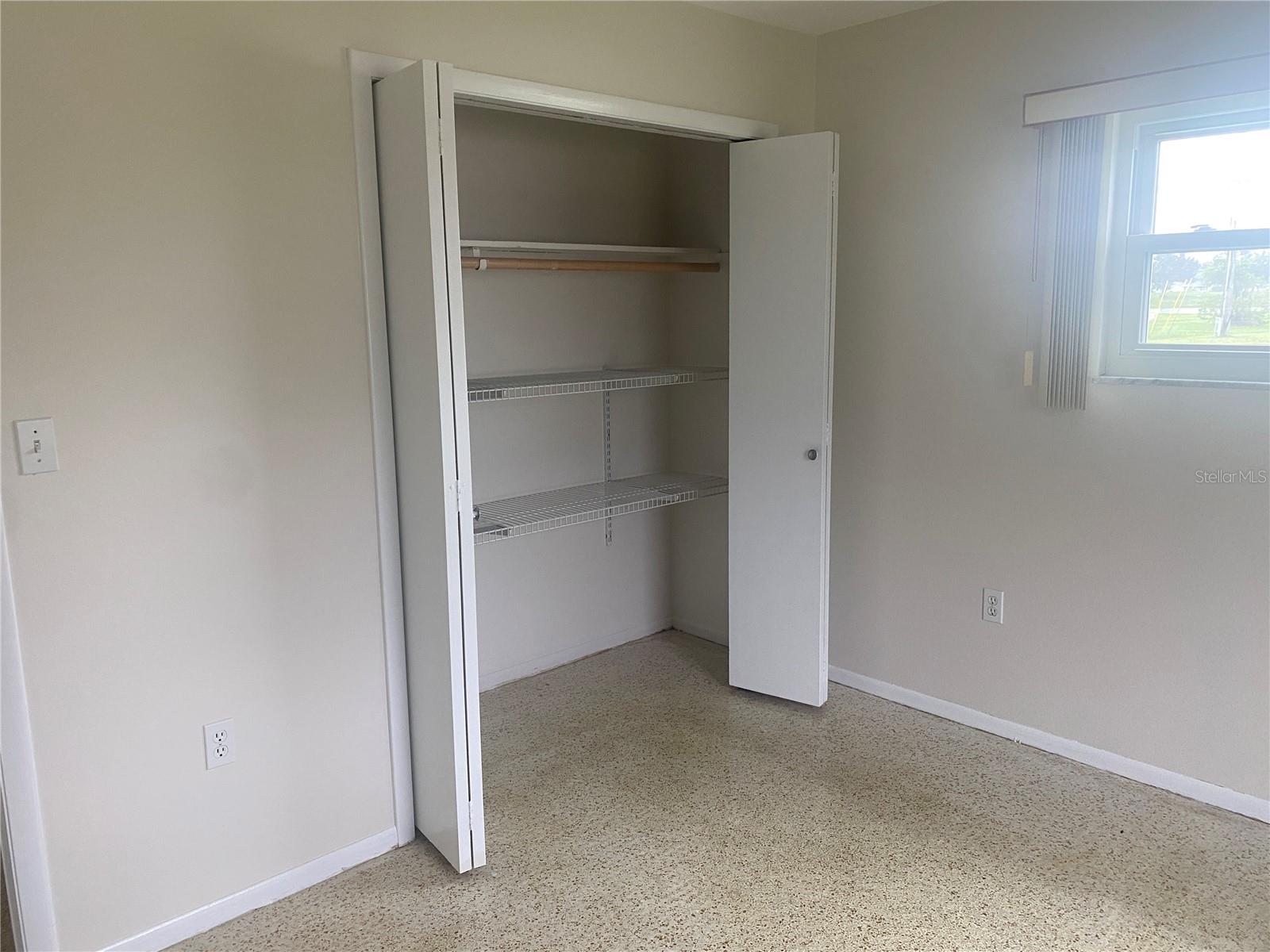 1001 AUGUSTA DR — photo 12