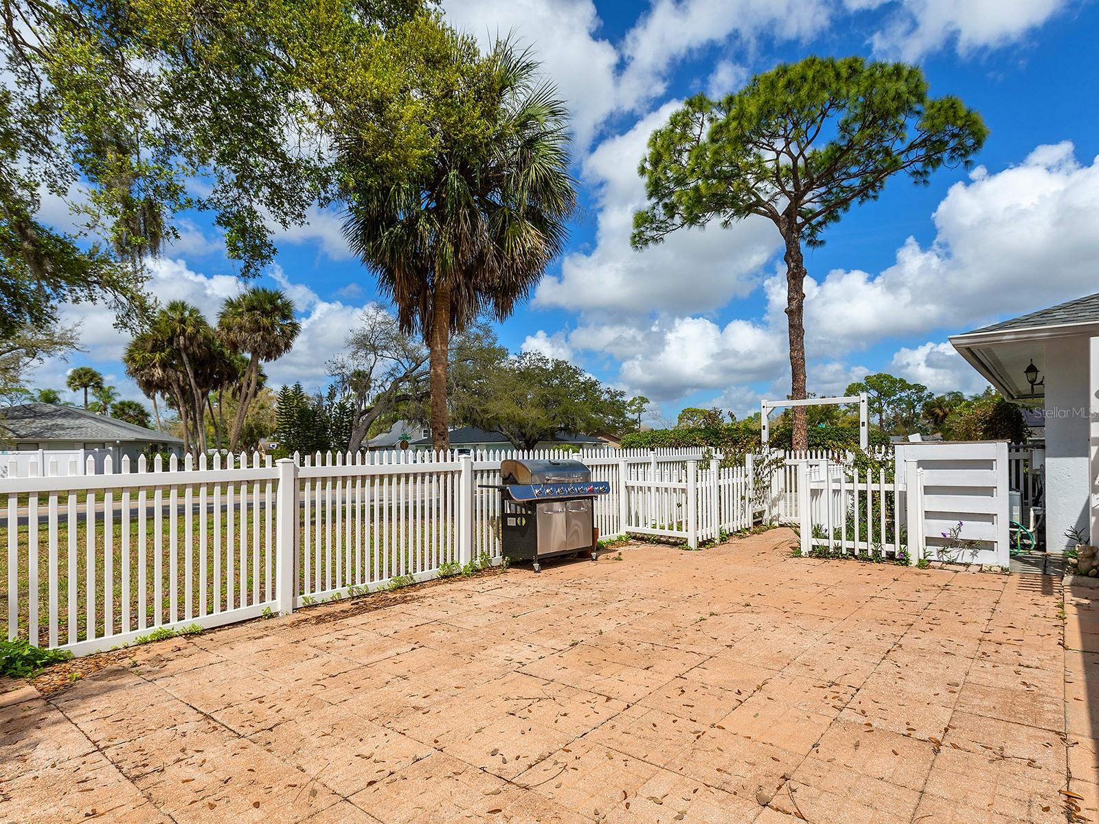 4205 BENT TREE BLVD — photo 40