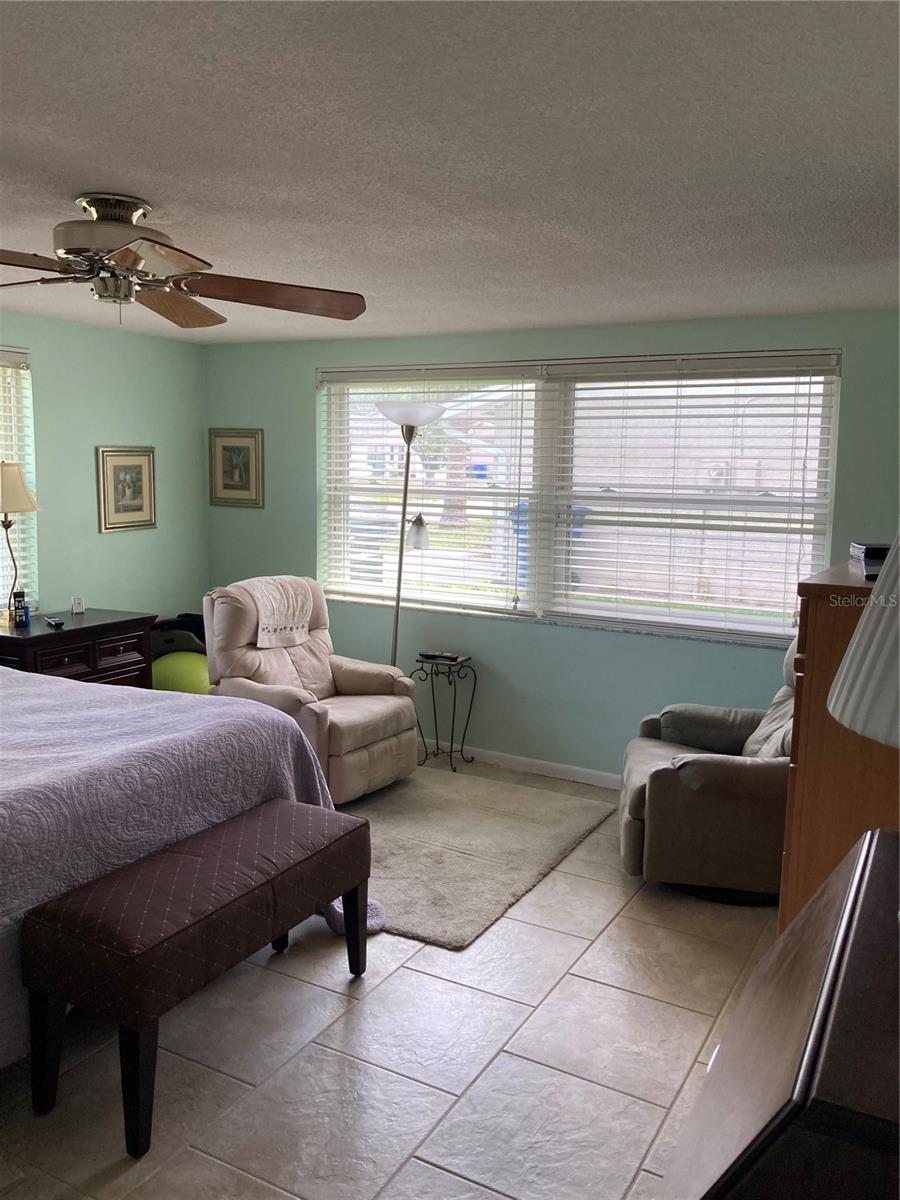 7628 VALLEY CT — photo 16
