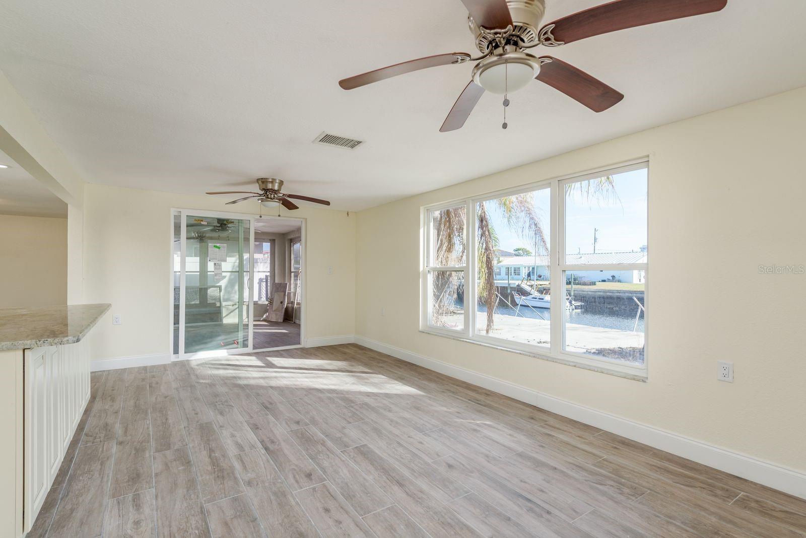 13816 CELIDA AVE — photo 24