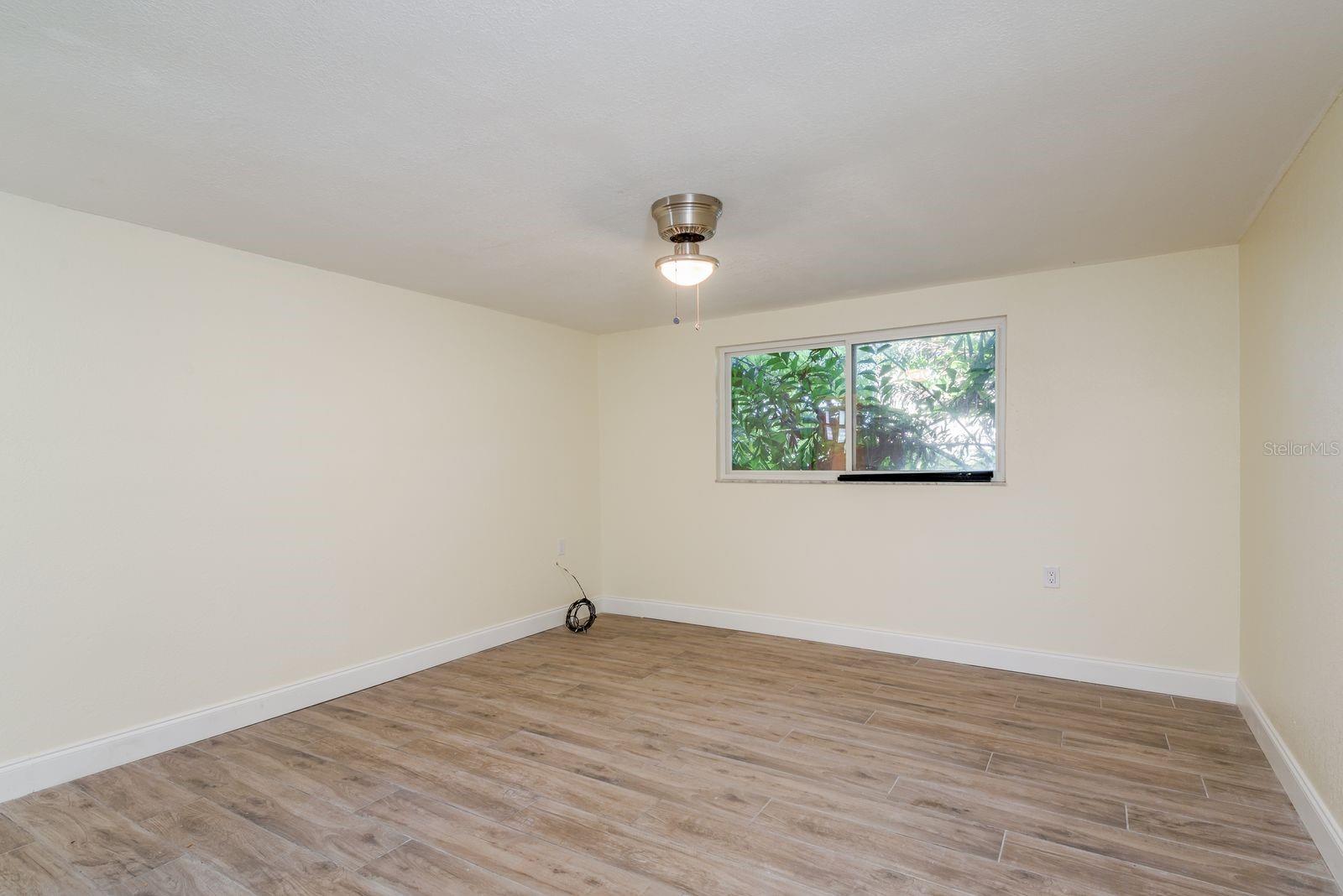 13816 CELIDA AVE — photo 19