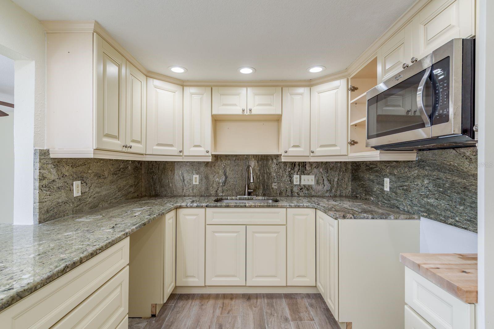 13816 CELIDA AVE — photo 6