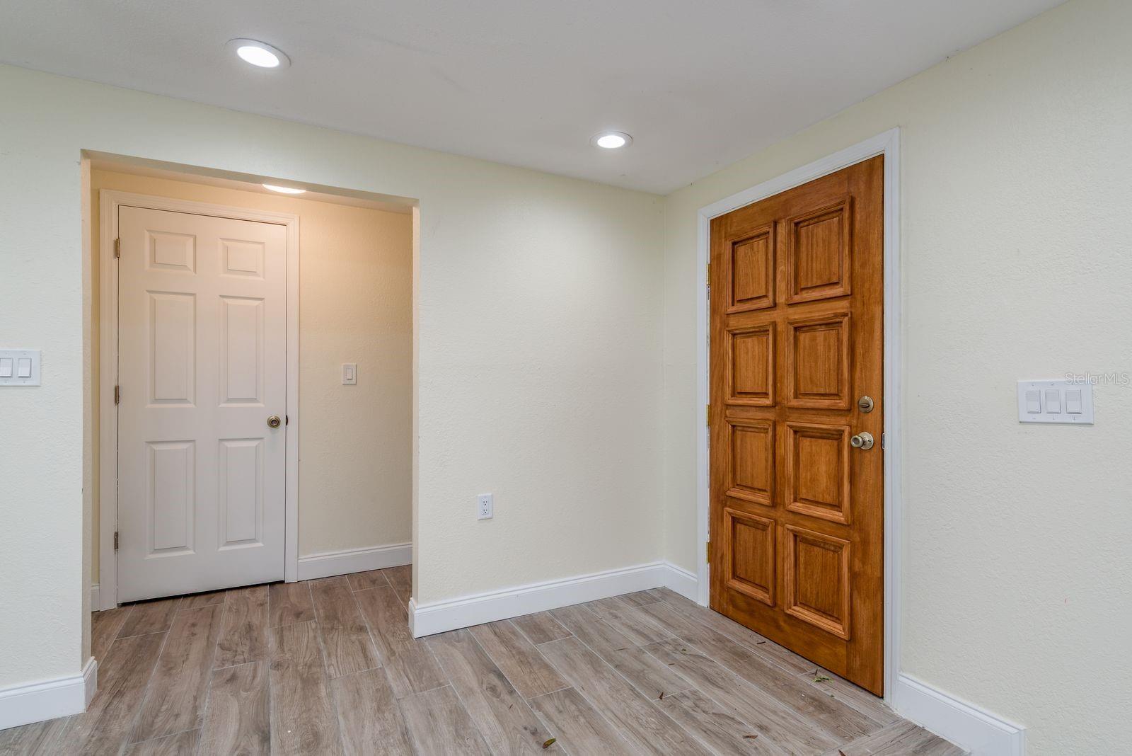 13816 CELIDA AVE — photo 11