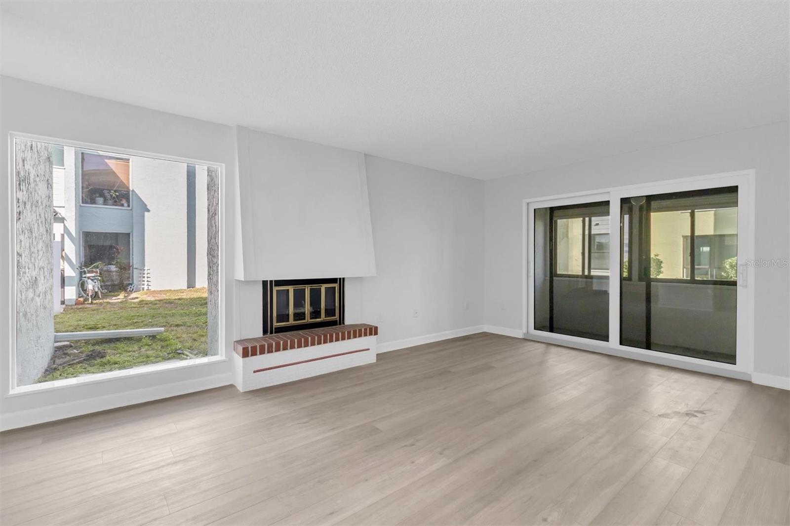 1 WINDRUSH BLVD #87 — photo 3