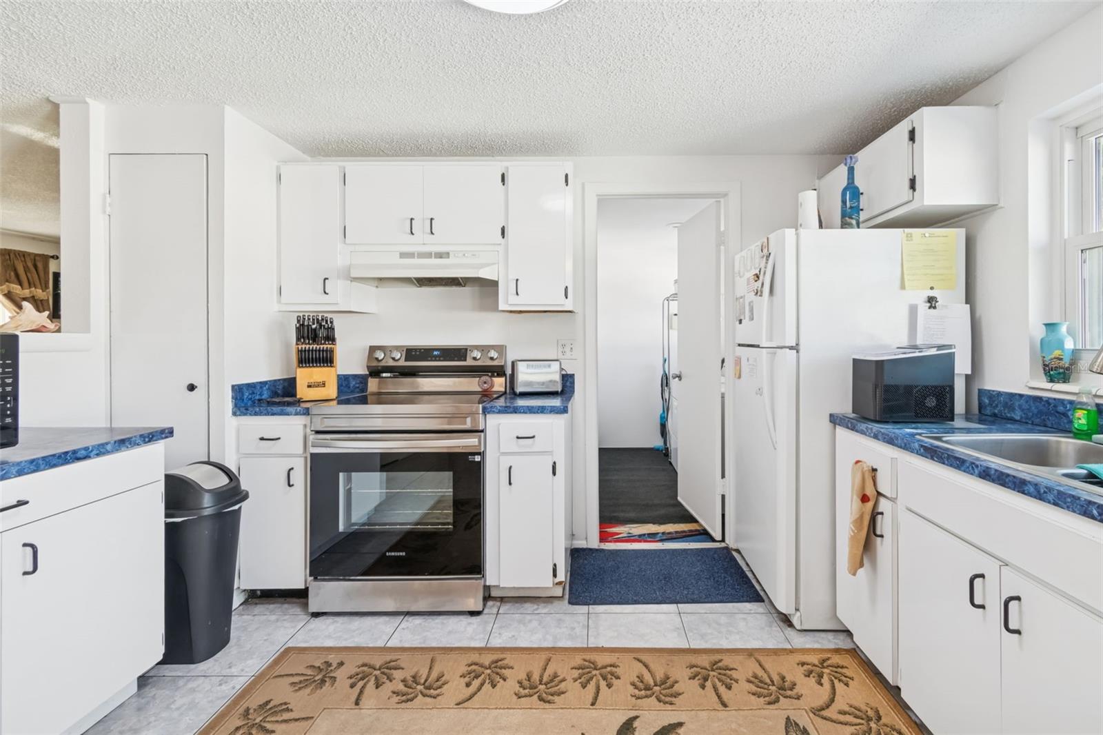 6503 AMUNDSON CT — photo 24