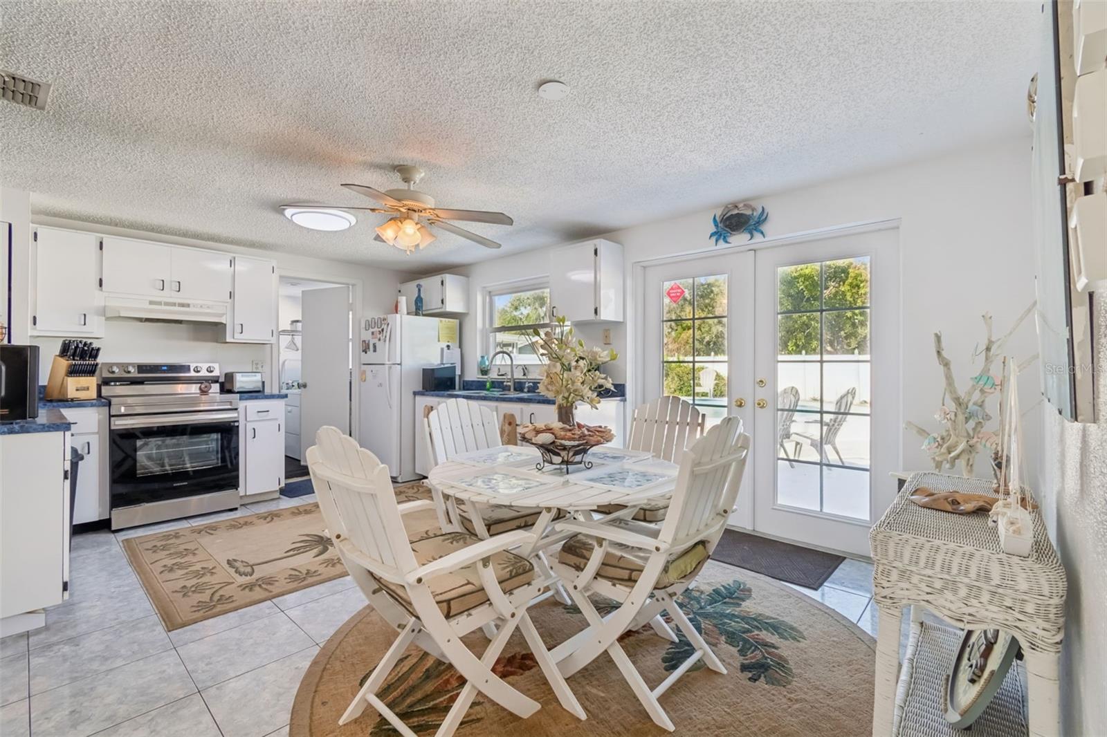 6503 AMUNDSON CT — photo 30