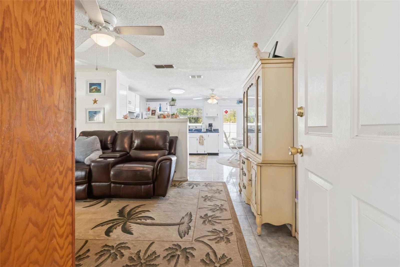 6503 AMUNDSON CT — photo 14