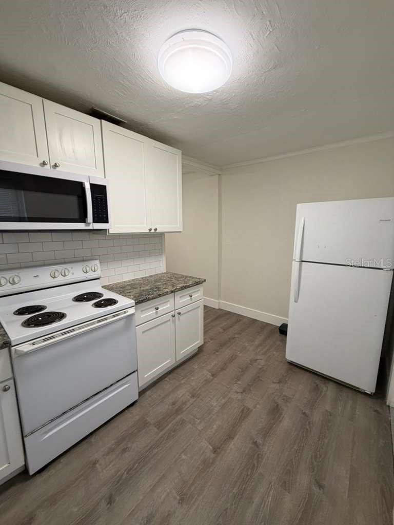 3404 E 33RD AVE — photo 7