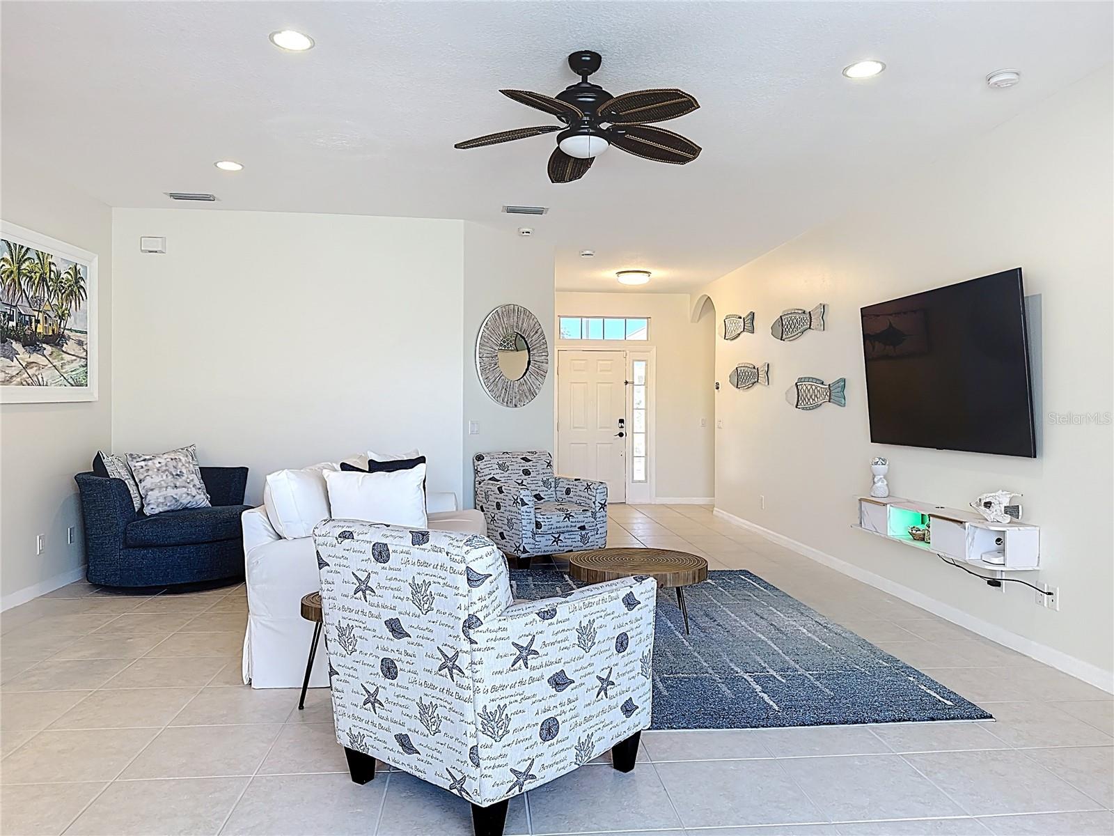5376 LEVI LN — photo 11