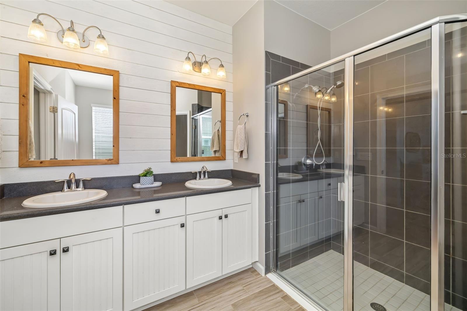 5315 BENTGRASS WAY — photo 31