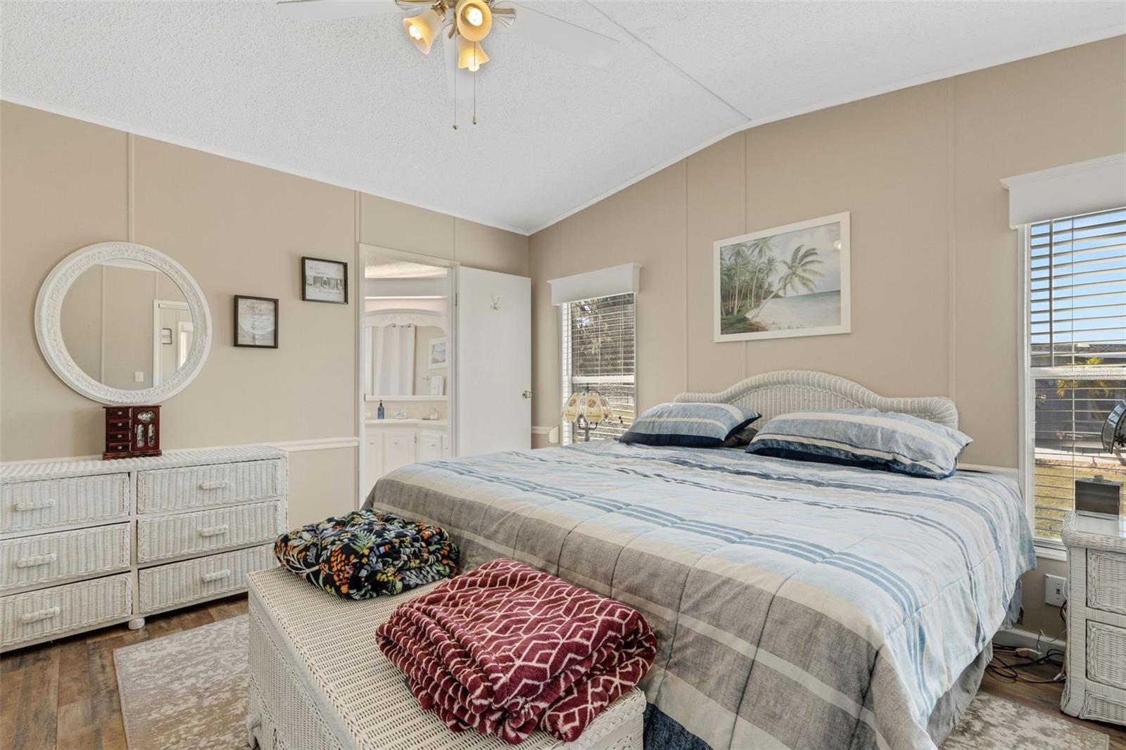 70 MOCKINGBIRD LN — photo 12