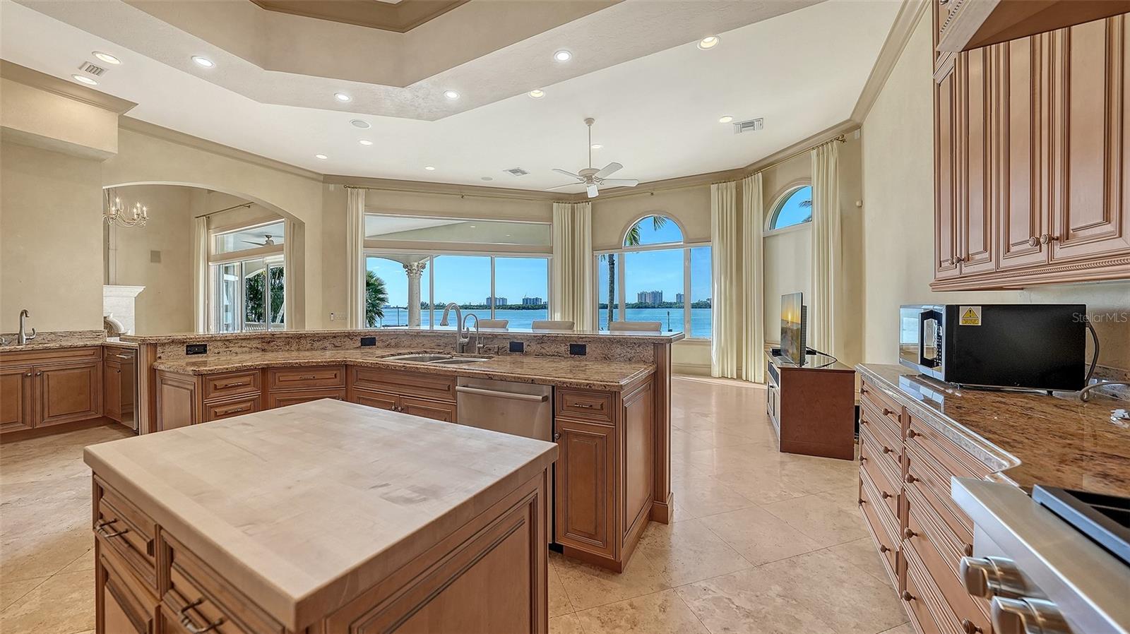 570 S SPOONBILL DR — photo 30