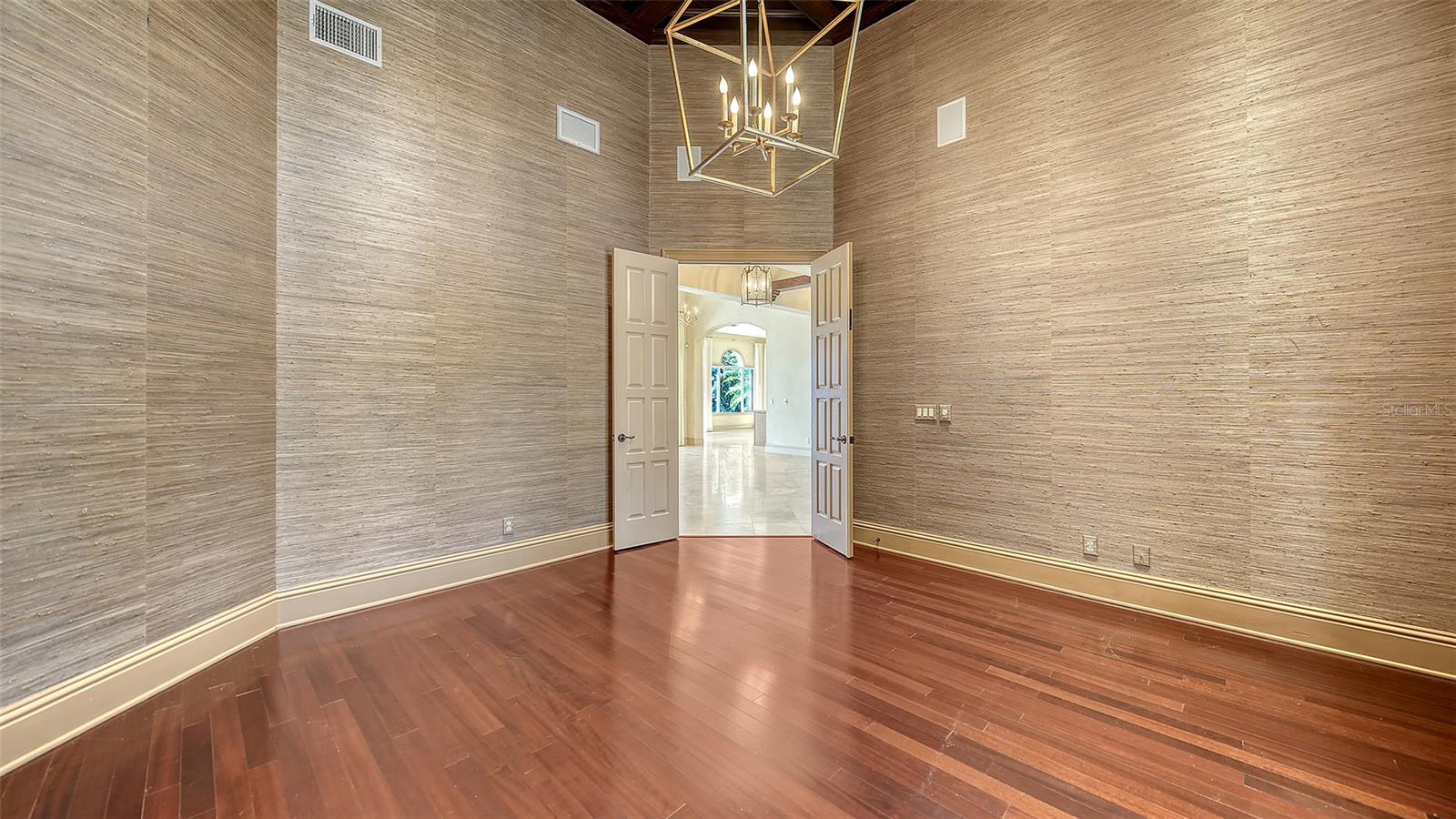 570 S SPOONBILL DR — photo 38