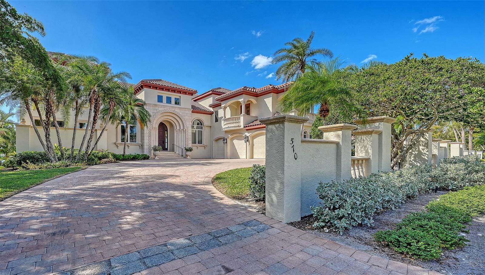 570 S SPOONBILL DR — photo 12