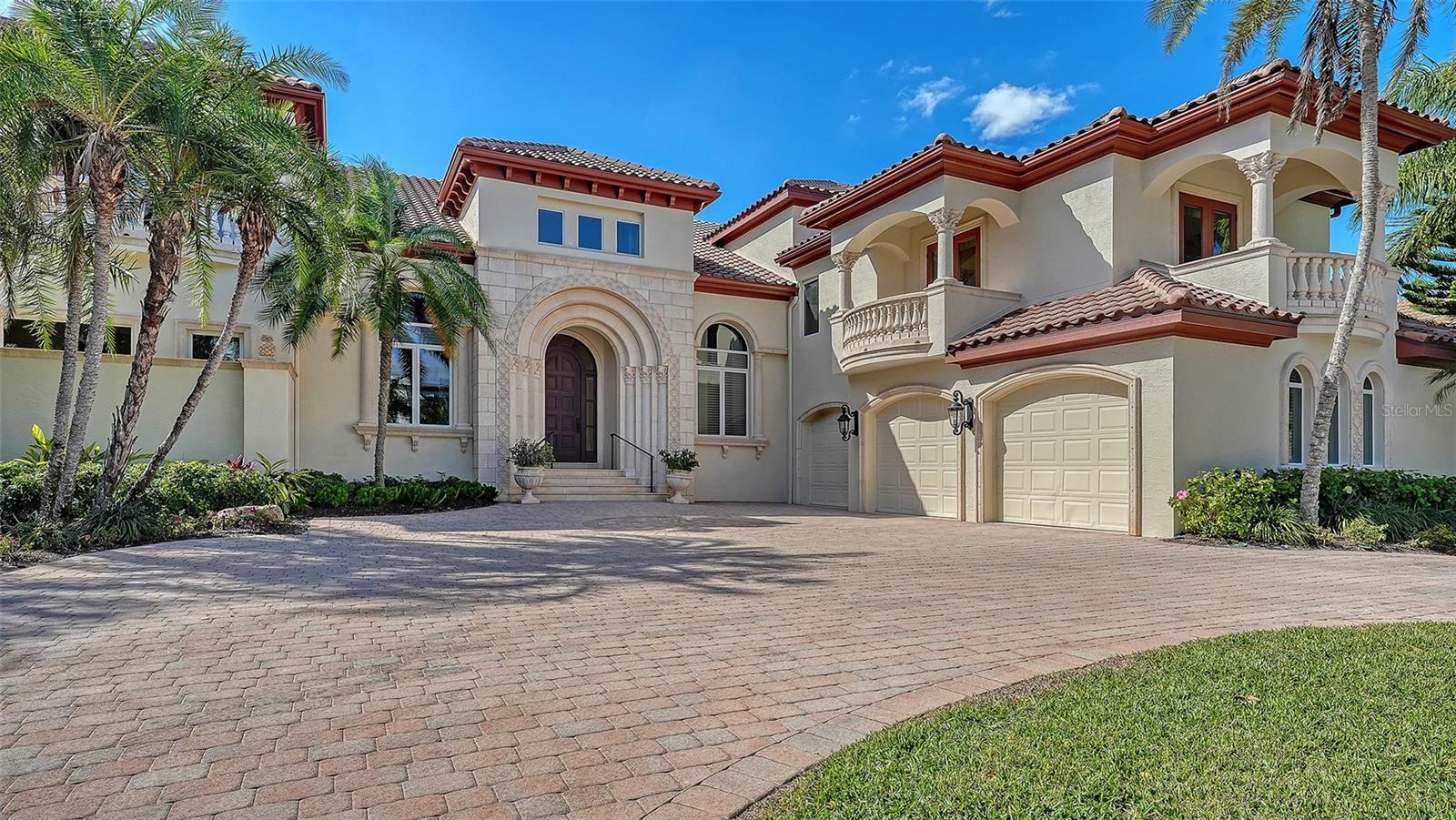 570 S SPOONBILL DR — photo 11