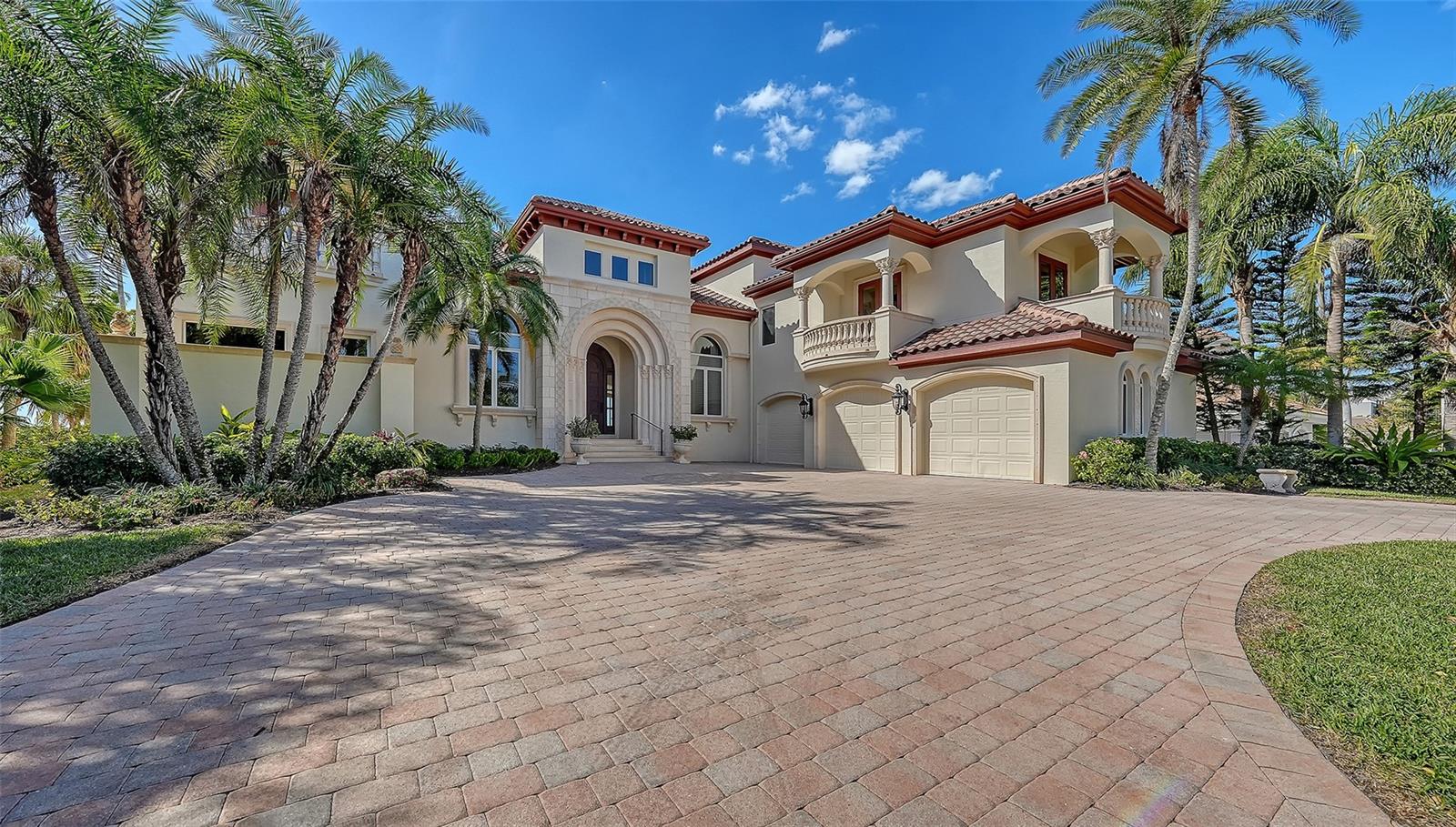 570 S SPOONBILL DR — photo 8