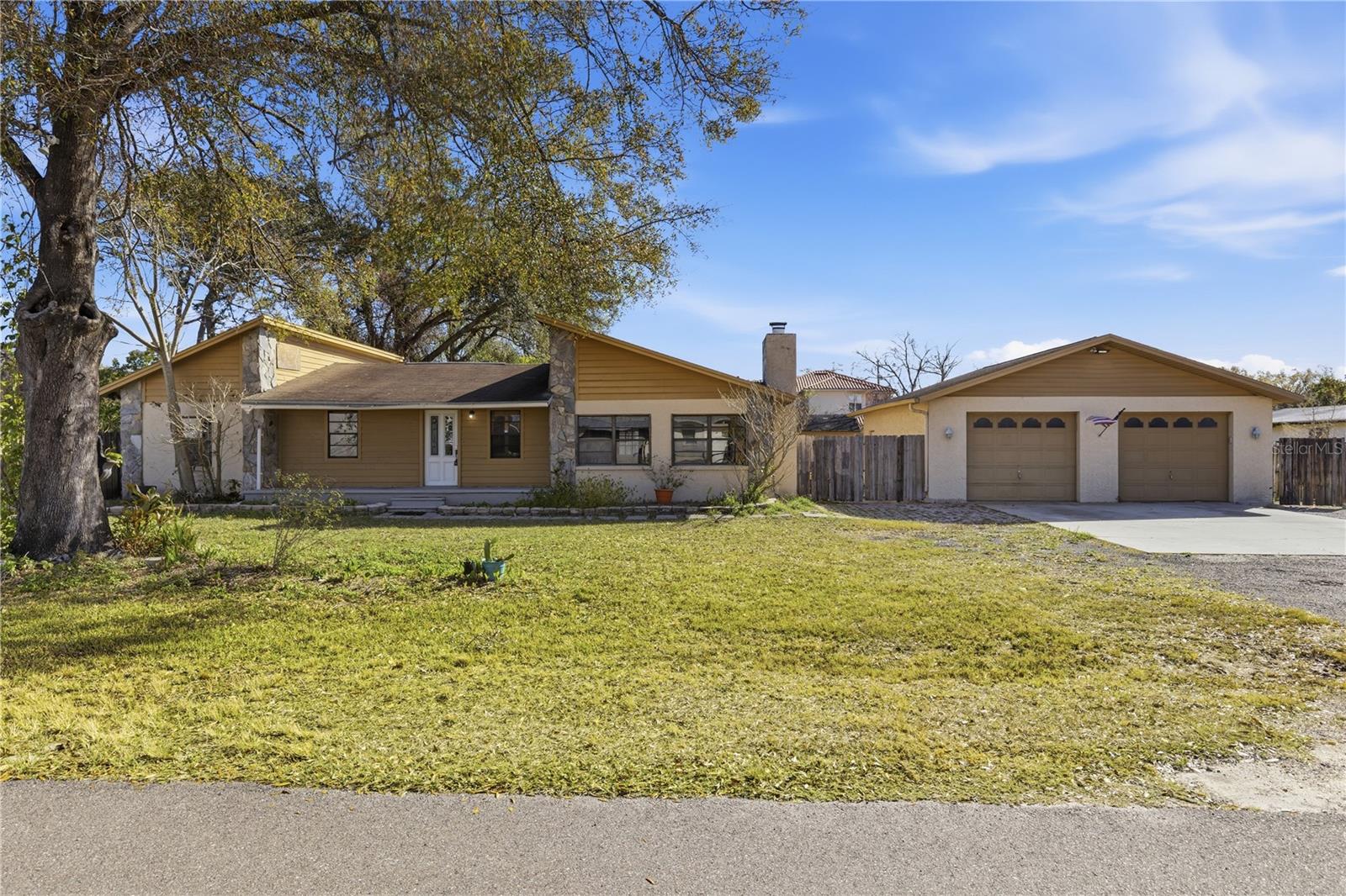 10301 TRAIL RIDGE LN — photo 2